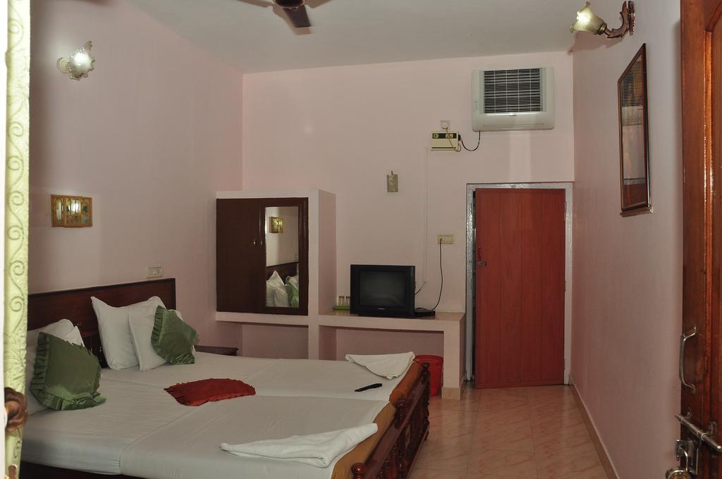 Pappukutty Beach Resort Kovalam Bagian luar foto