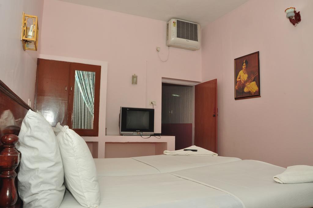 Pappukutty Beach Resort Kovalam Bagian luar foto